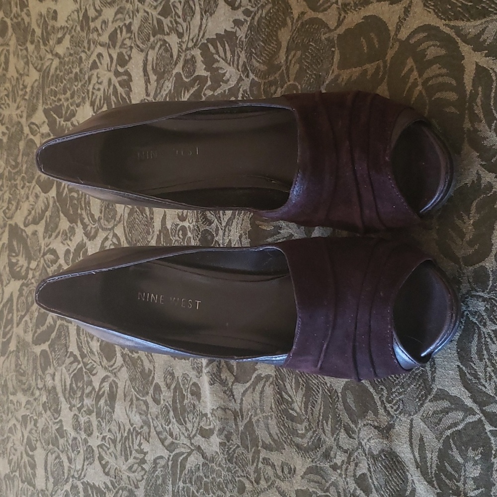 Brown leather and suede peep toe heels